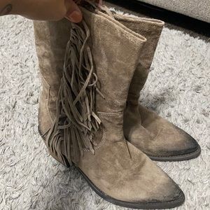 Fringe cowgirl boots